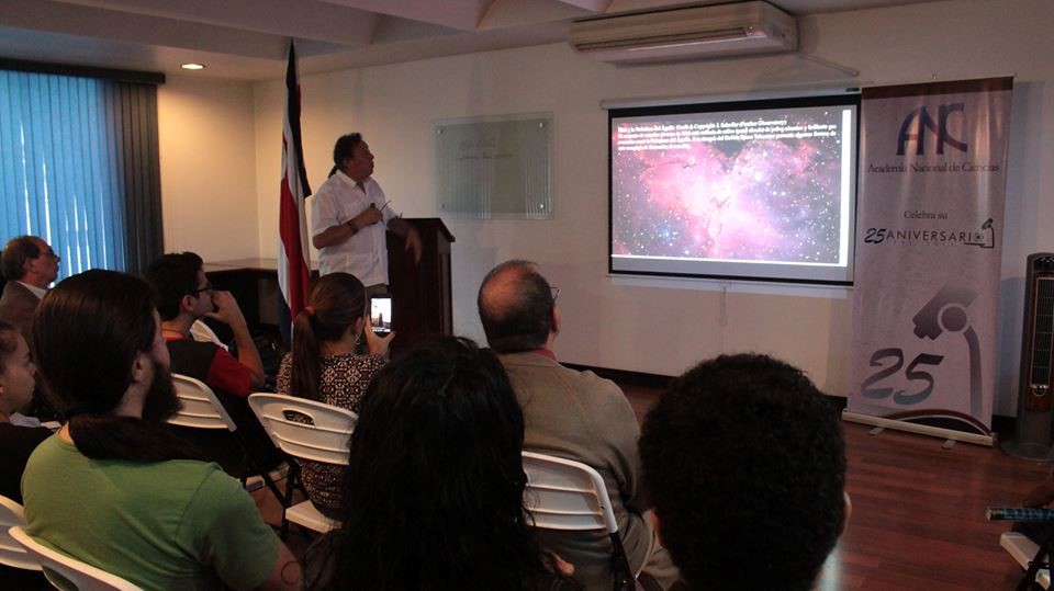 Jorge Amador imparte conferencia sobre las bellezas y misterios de las atmósferas planetarias en la Academia Nacional de Ciencias
